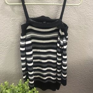 🌵OFF THE SHOULDER SWEATER🌵